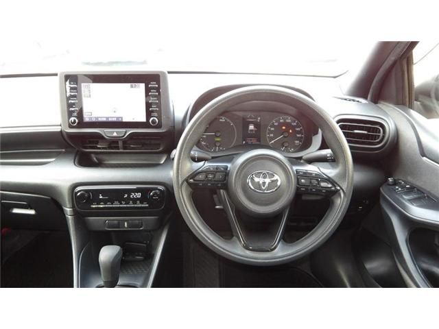 TOYOTA YARIS HYBRID 2020 Image 31