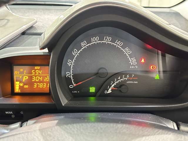 TOYOTA IQ 2012 Image 31