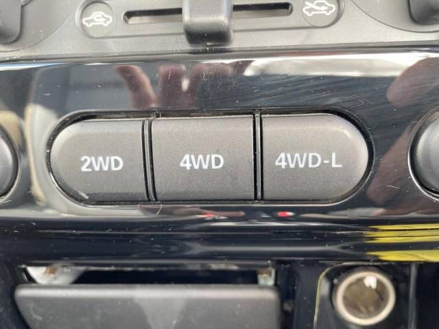 SUZUKI JIMNY 4WD 2015 Image 31