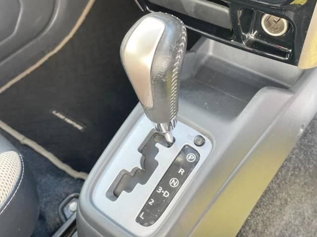 SUZUKI JIMNY 4WD 2015 Image 31