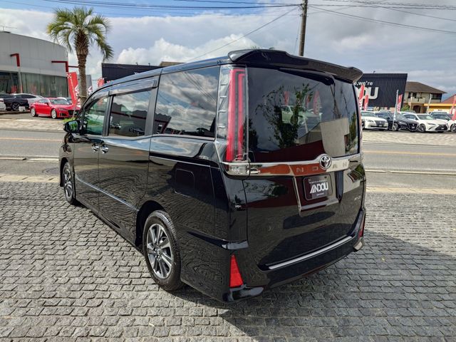 TOYOTA NOAH 2018 Image 31