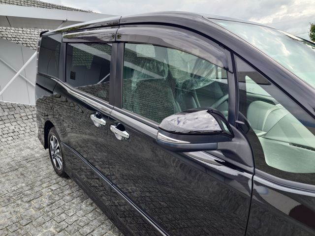TOYOTA NOAH 2018 Image 31
