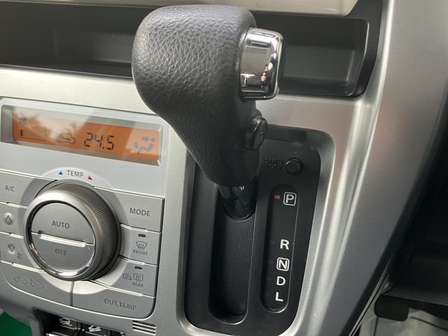 SUZUKI HUSTLER 4WD 2019 Image 31