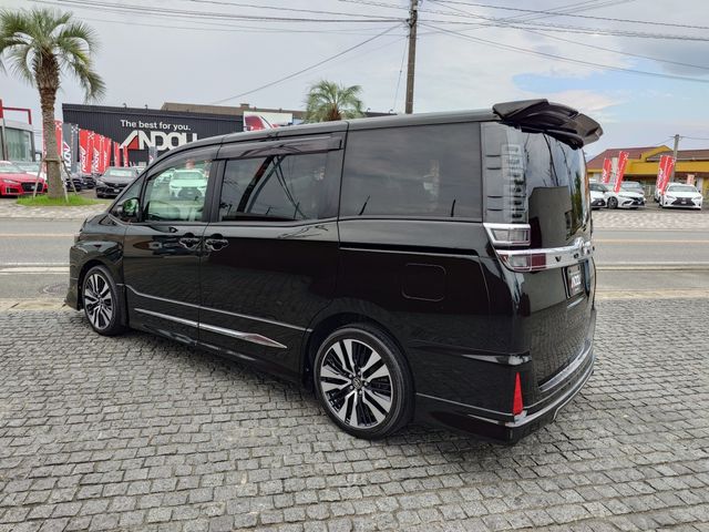 TOYOTA VOXY 2017 Image 31