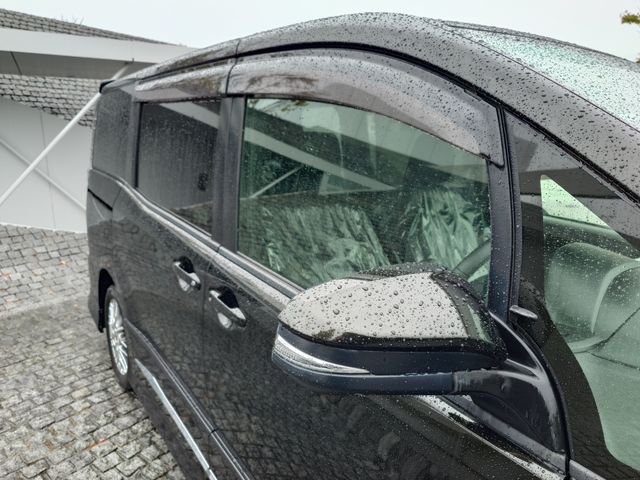 TOYOTA VOXY 2017 Image 31