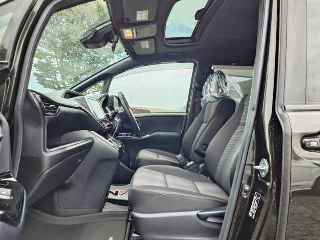 TOYOTA VOXY 2017 Image 31