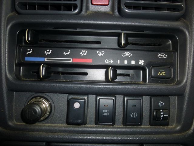 SUZUKI CARRY TRUCK 4WD 2016 Image 31