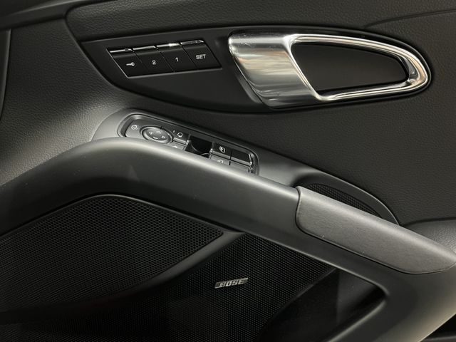 PORSCHE 718CAYMAN 2017 Image 31