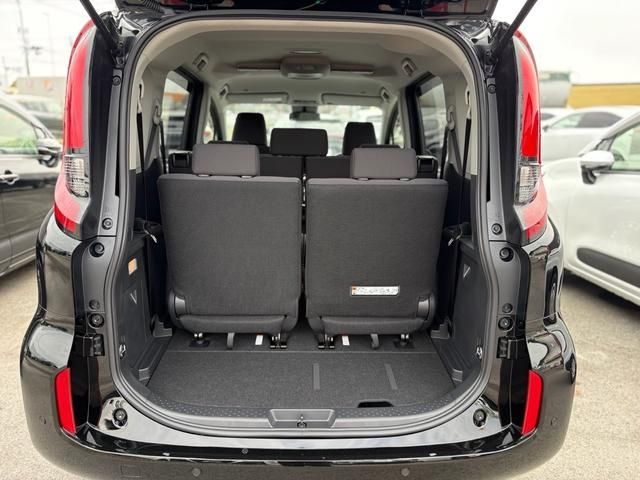 TOYOTA SIENTA HYBRID 2025 Image 31