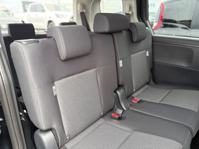 TOYOTA SIENTA HYBRID 2025 Image 31