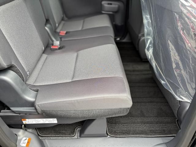 TOYOTA SIENTA HYBRID 2025 Image 31