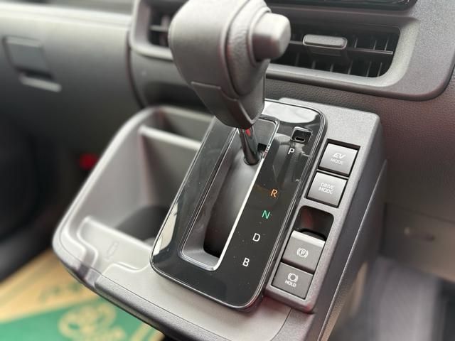 TOYOTA SIENTA HYBRID 2025 Image 31