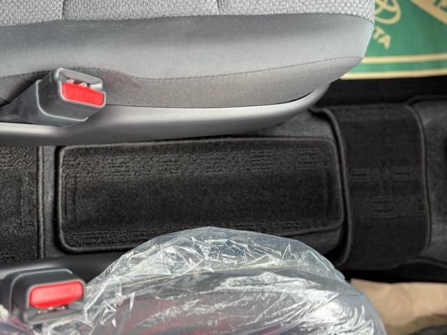 TOYOTA SIENTA HYBRID 2025 Image 31