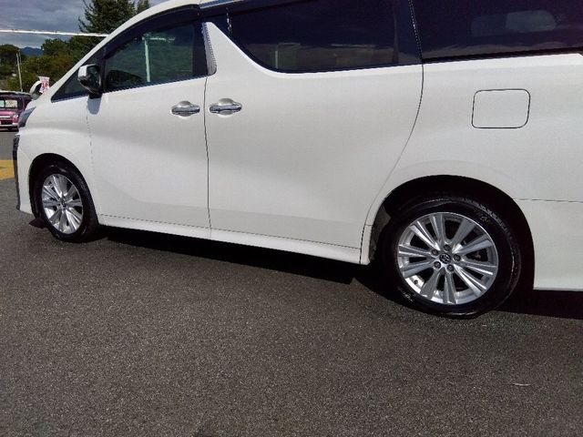 TOYOTA VELLFIRE 4WD 2018 Image 31