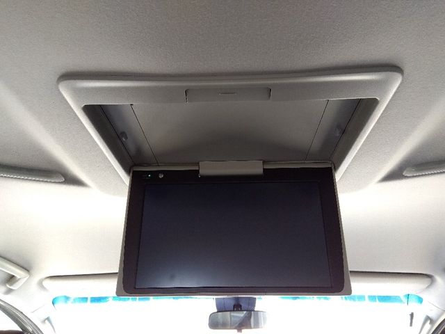 TOYOTA VELLFIRE 4WD 2018 Image 31