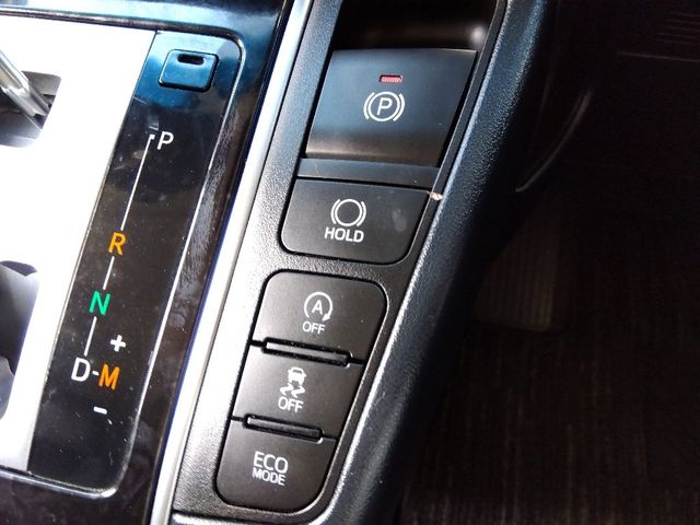 TOYOTA VELLFIRE 4WD 2018 Image 31