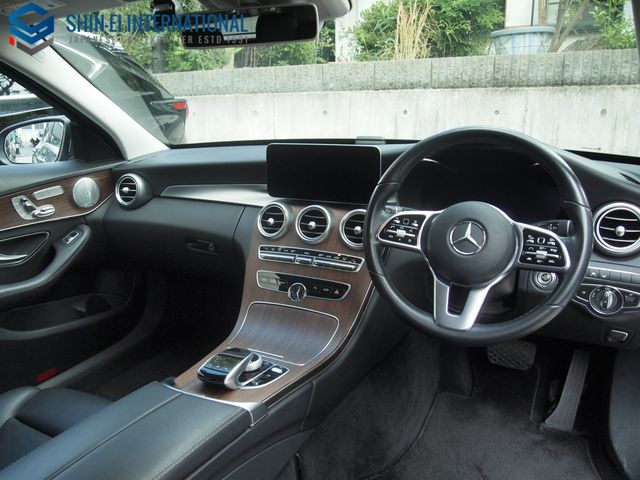 MERCEDES BENZ C CLAS 2018 Image 31