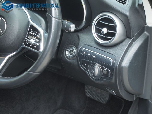 MERCEDES BENZ C CLAS 2018 Image 31