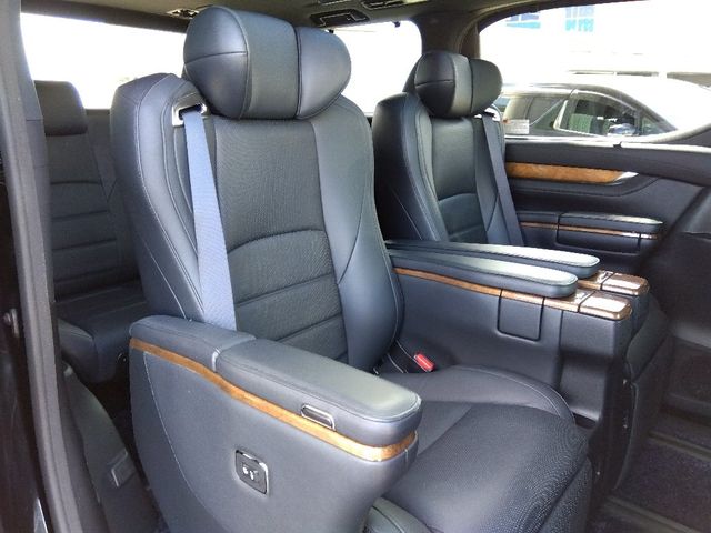 TOYOTA ALPHARD HYBRID 4WD 2016 Image 31