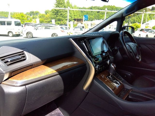 TOYOTA ALPHARD HYBRID 4WD 2016 Image 31