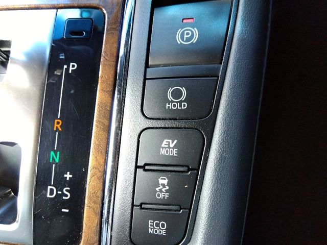 TOYOTA ALPHARD HYBRID 4WD 2016 Image 31