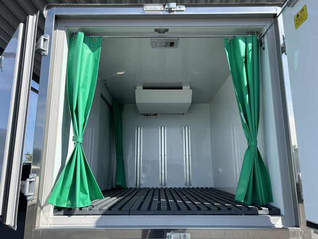 NISSAN NT100 CLIPPER 2023 Image 31