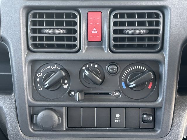 NISSAN NT100 CLIPPER 2023 Image 31