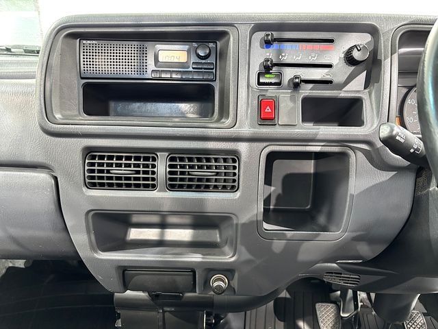 SUBARU SAMBAR TRUCK 4WD 2009 Image 31