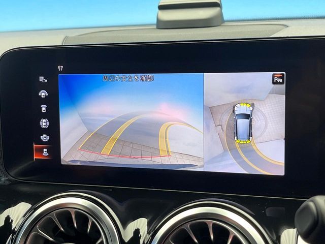 MERCEDES BENZ GLB 2022 Image 31