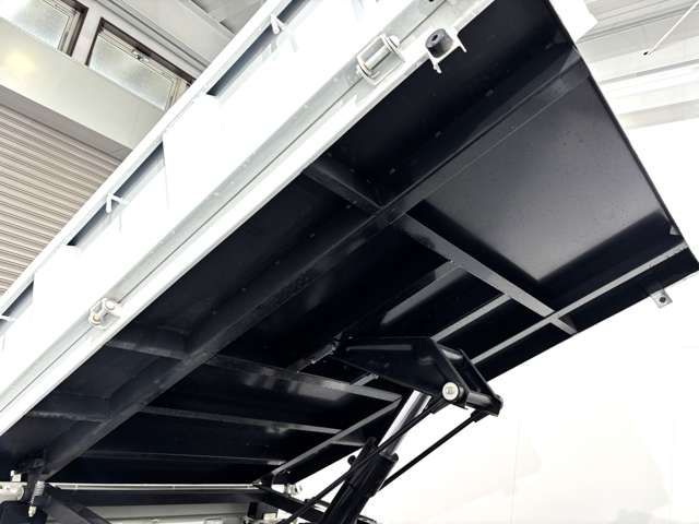 NISSAN NT100 CLIPPER 4WD 2022 Image 31