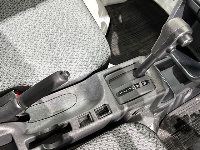 NISSAN NT100 CLIPPER 4WD 2022 Image 31