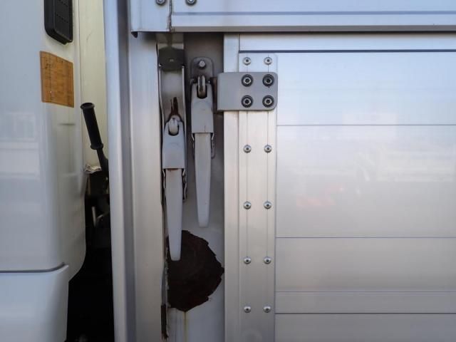 ISUZU ELF 2015 Image 31