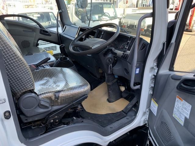 ISUZU FORWARD 2015 Image 31