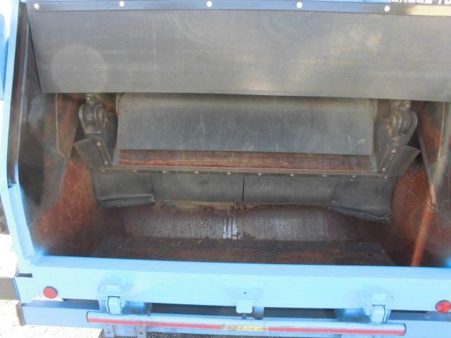 MITSUBISHI FUSOU FIGHTER 2014 Image 31