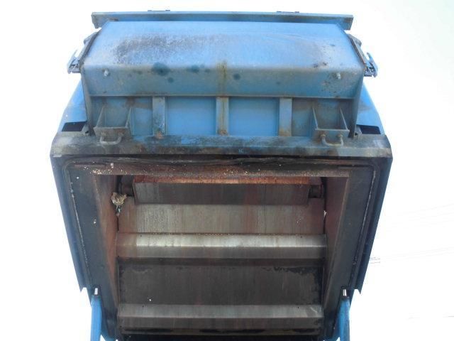 MITSUBISHI FUSOU FIGHTER 2014 Image 31