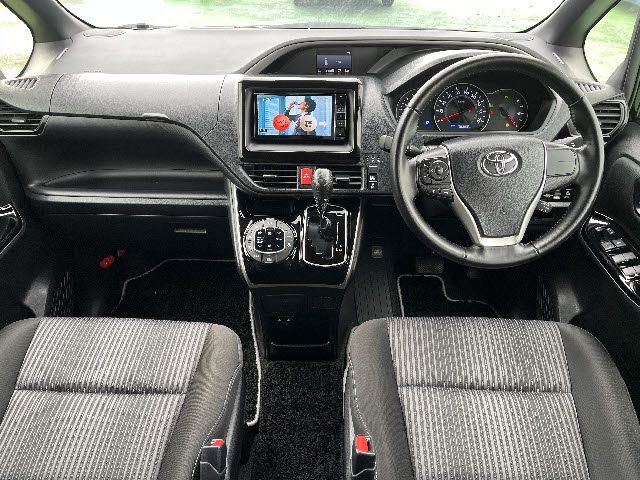 TOYOTA VOXY 2020 Image 31