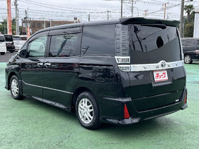 TOYOTA VOXY 2020 Image 31