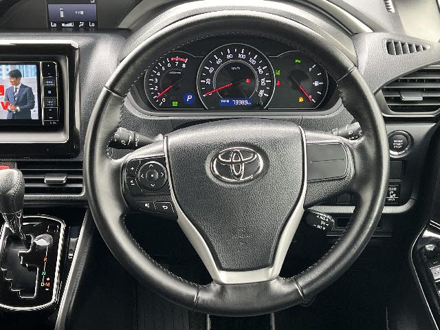 TOYOTA VOXY 2020 Image 31