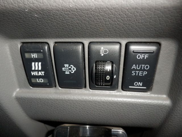 NISSAN NV350 CARAVAN 4WD 2014 Image 31