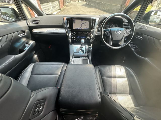 TOYOTA ALPHARD HYBRID 4WD 2018 Image 31