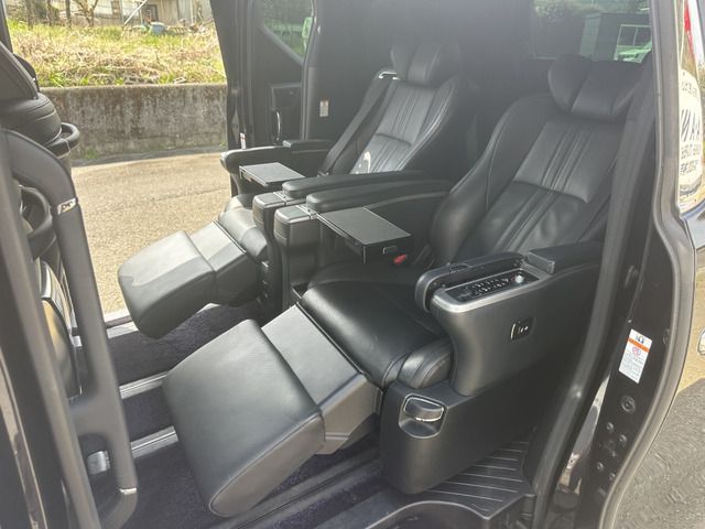 TOYOTA ALPHARD HYBRID 4WD 2018 Image 31