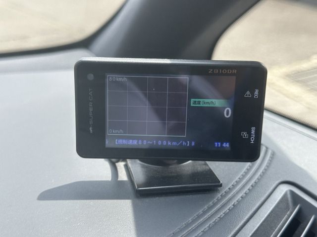 TOYOTA ALPHARD HYBRID 4WD 2018 Image 31