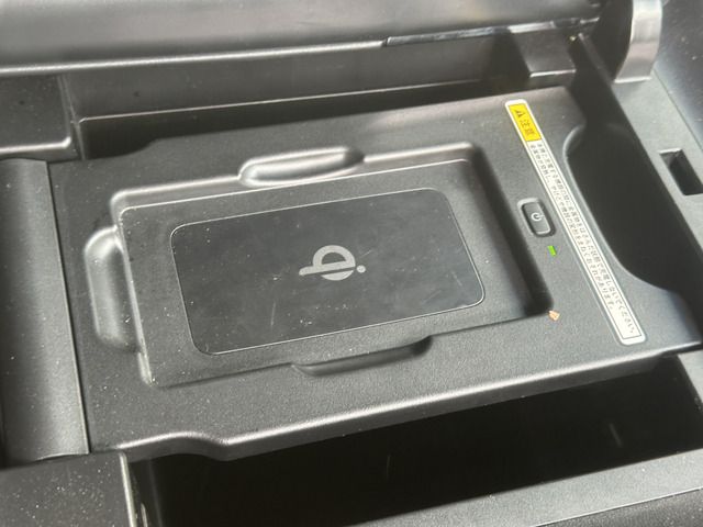 TOYOTA ALPHARD HYBRID 4WD 2018 Image 31