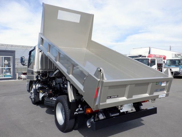 MITSUBISHI CANTER 2025 Image 31