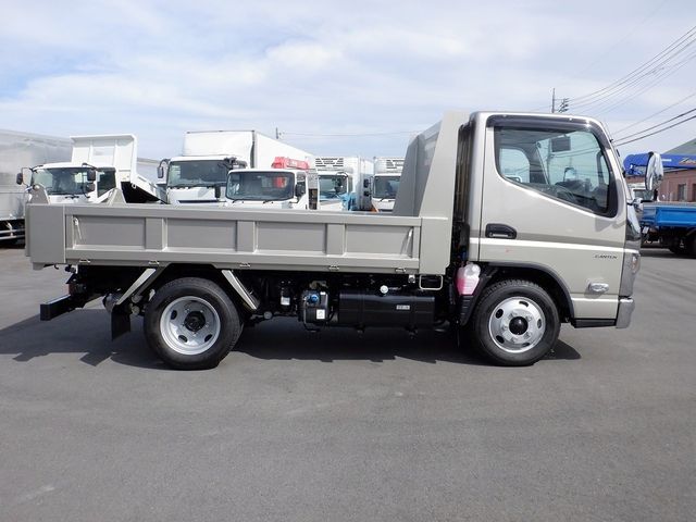 MITSUBISHI CANTER 2025 Image 31