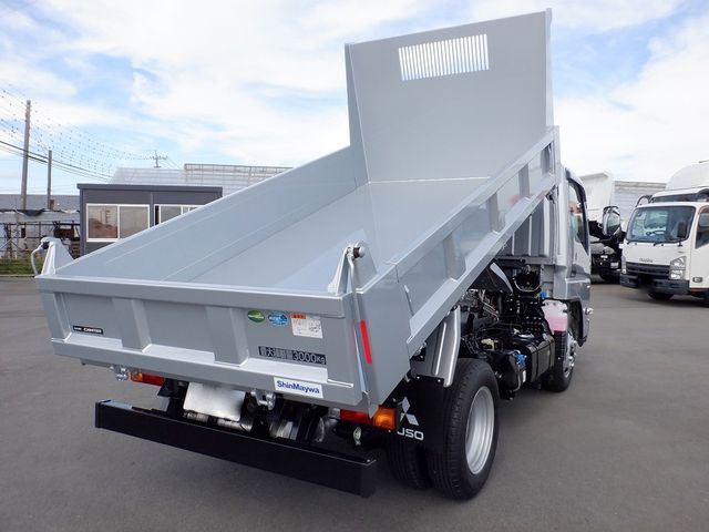 MITSUBISHI CANTER 2025 Image 31