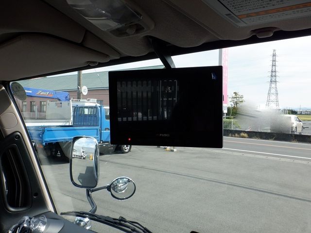 MITSUBISHI CANTER 2025 Image 31