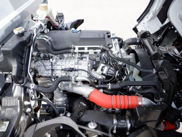 MITSUBISHI CANTER 2025 Image 31