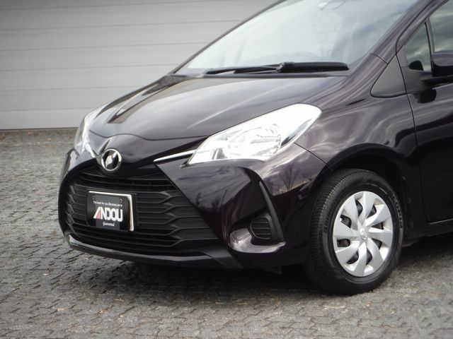 TOYOTA VITZ 2018 Image 31