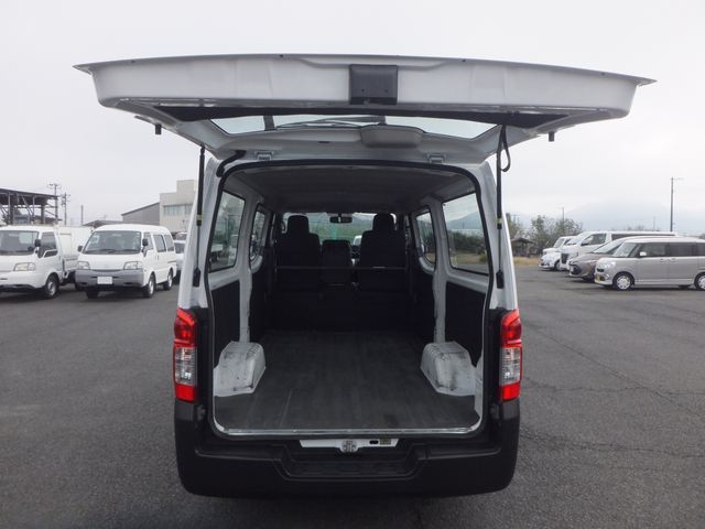 NISSAN NV350 CARAVAN 4WD 2021 Image 31
